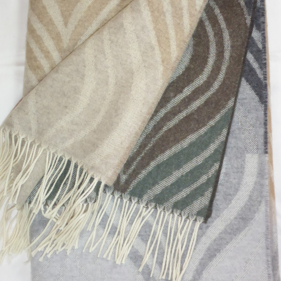 Merino Kaschmir Plaid Barcelona von Moschner