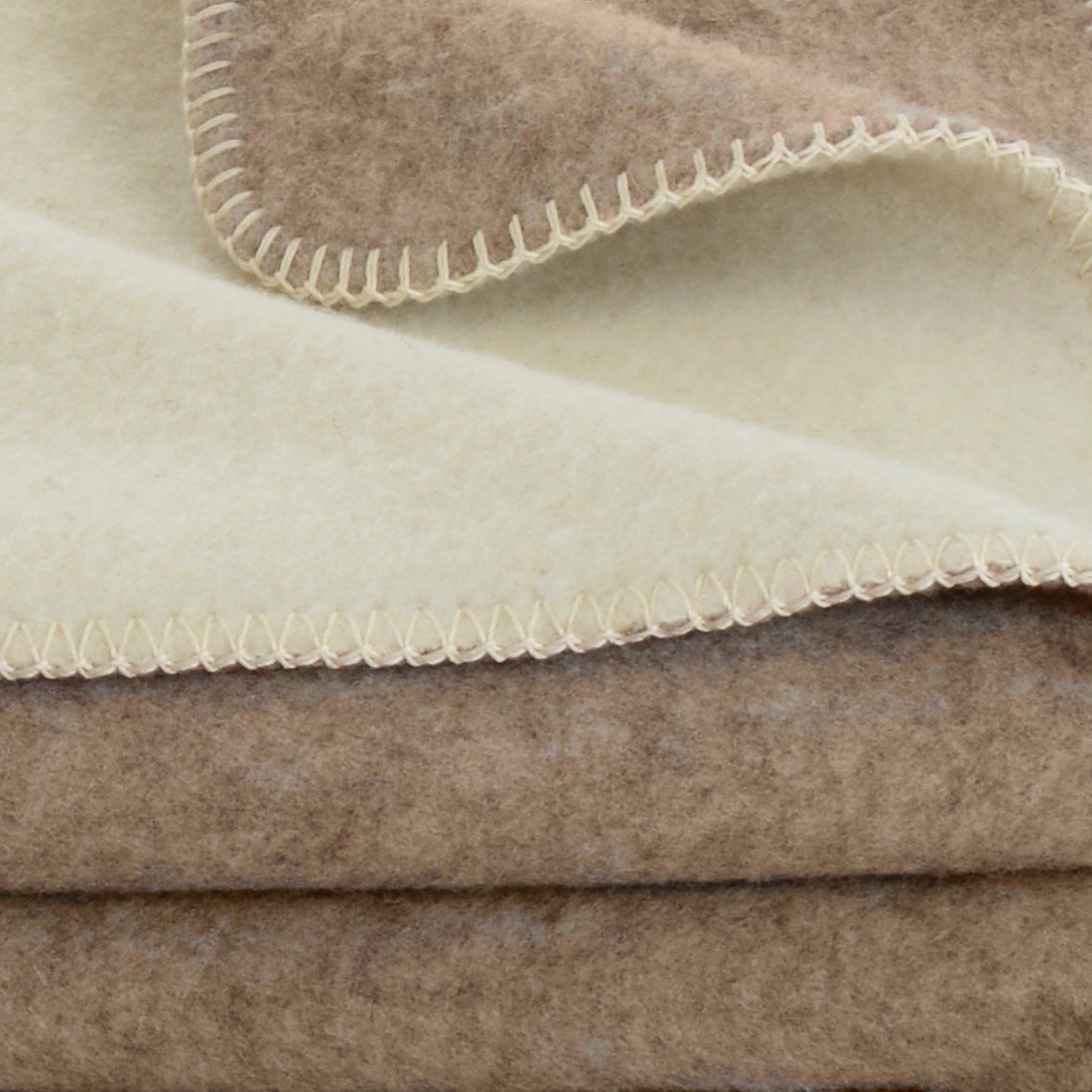Steinbeck Schafschurwolldecke Ökolana in beige-naturweiss - atmungsaktiv, nachhaltig