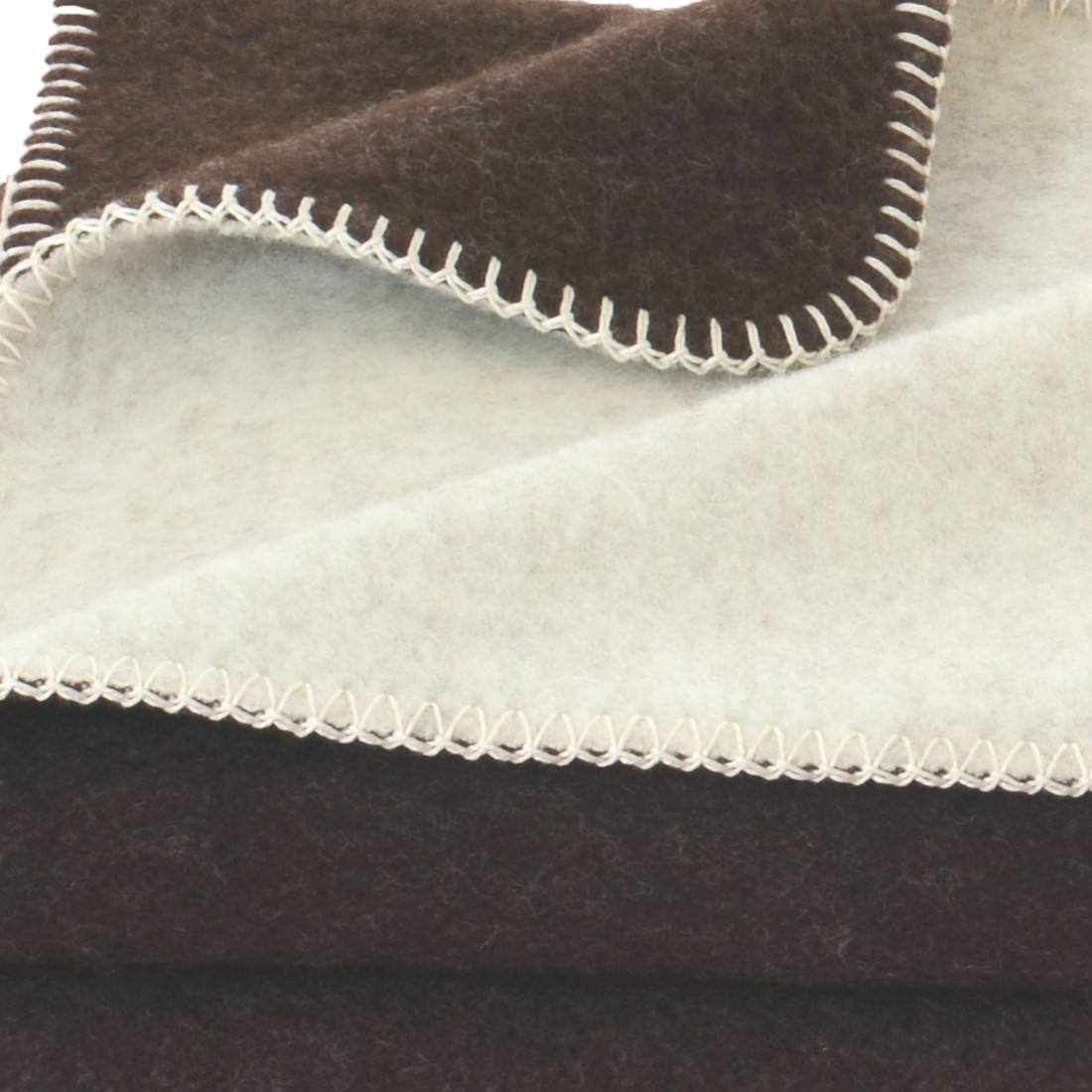 Steinbeck Ökolana Wohndecke in Braun-Naturweiss – 100% Schurwolle, rundum gekettelt, Made in Germany