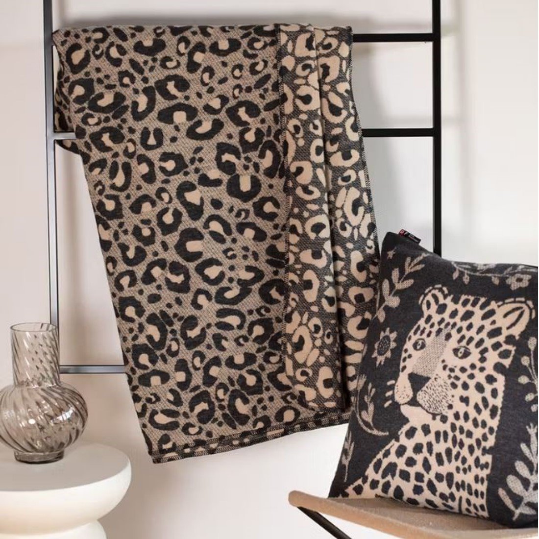 silvretta Flanelldecke Leo von David Fussenegger, mit Kissen