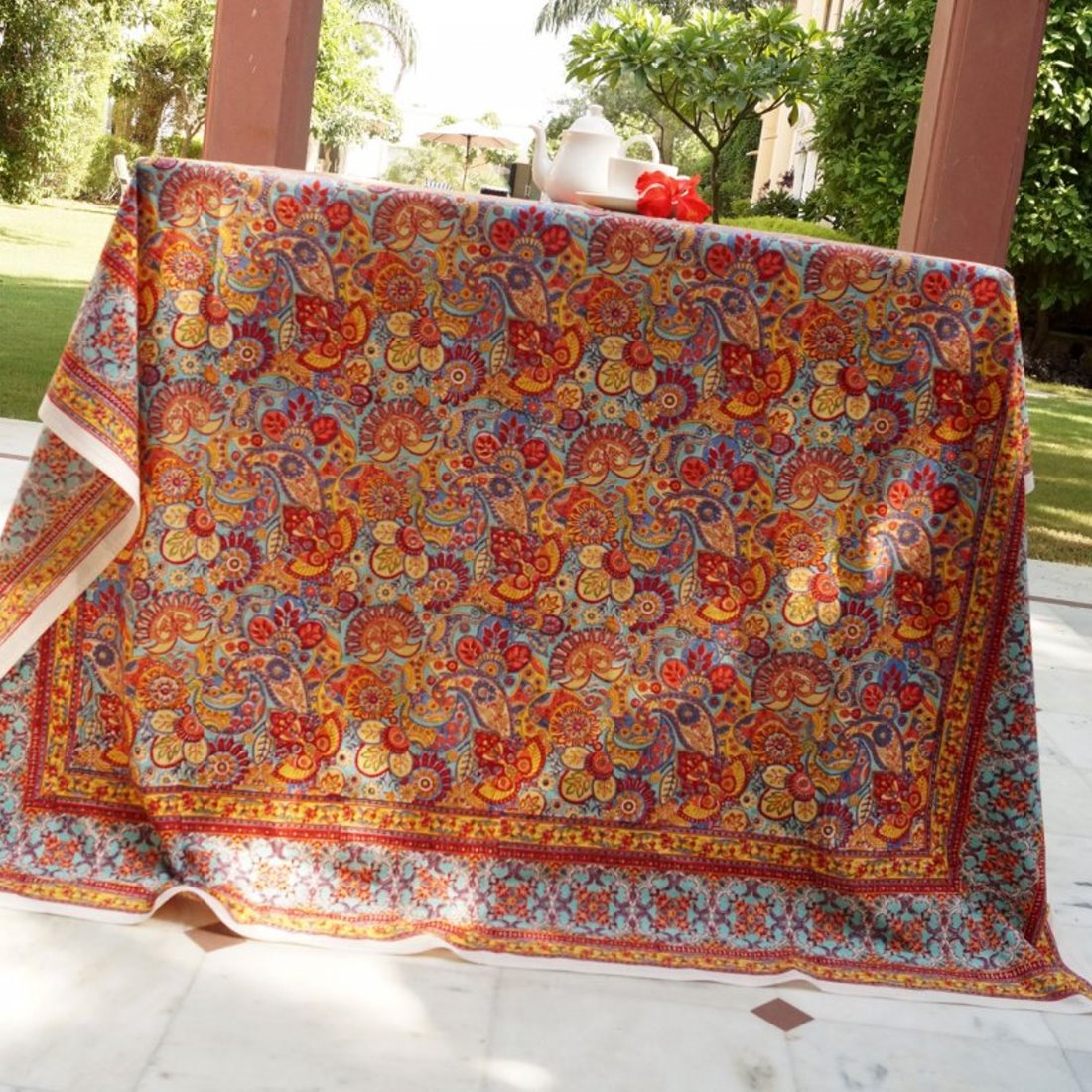 Tischdecke Indigo mit Blockprint Paisley Muster